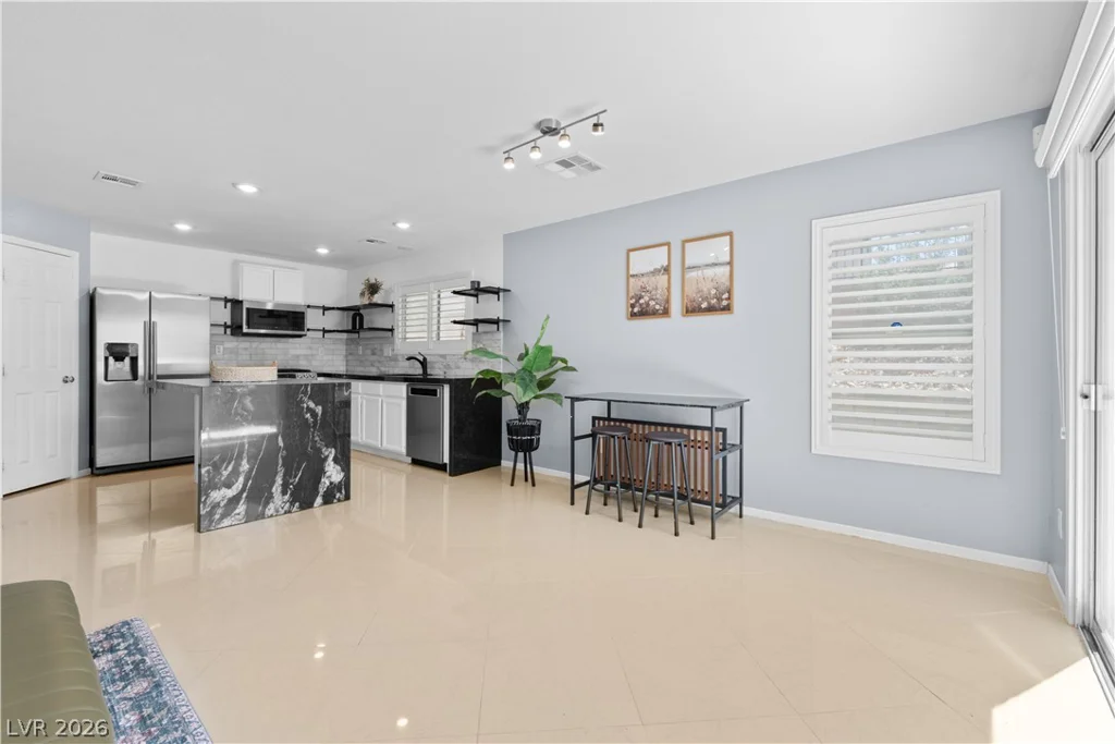 573 Shewsbury, Las Vegas, NV 89178