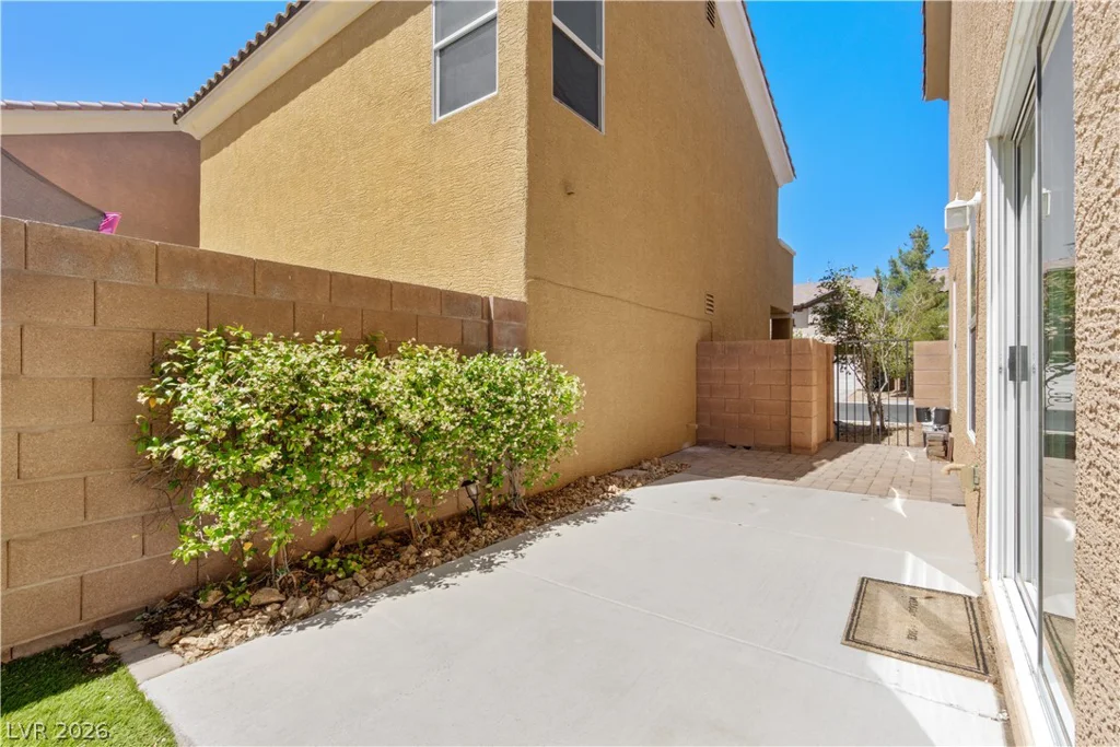 573 Shewsbury, Las Vegas, NV 89178