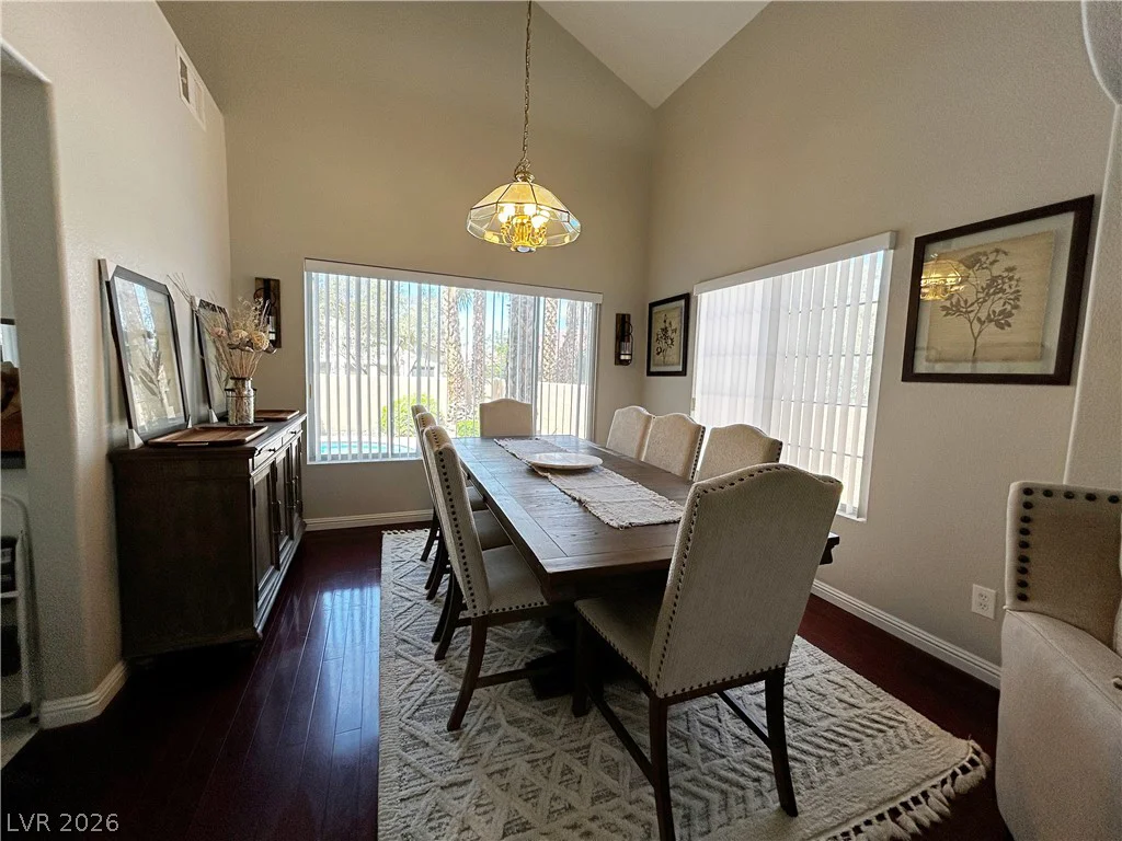 2013 Sedona Creek, Las Vegas, NV 89128