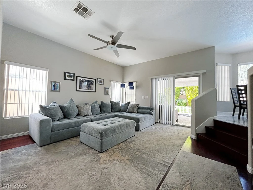 2013 Sedona Creek, Las Vegas, NV 89128