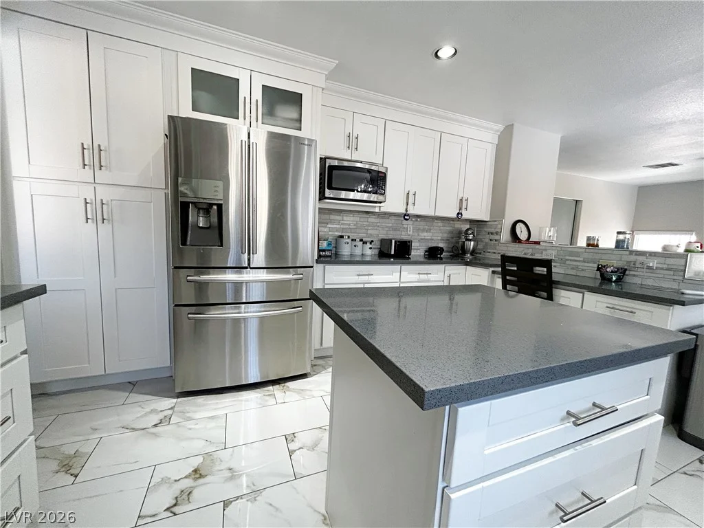 2013 Sedona Creek, Las Vegas, NV 89128