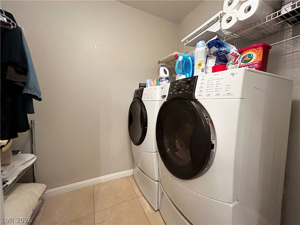 2013 Sedona Creek, Las Vegas, NV 89128