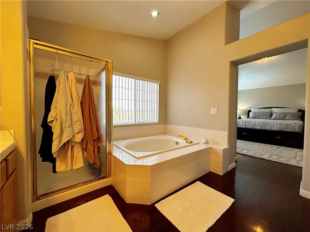2013 Sedona Creek, Las Vegas, NV 89128