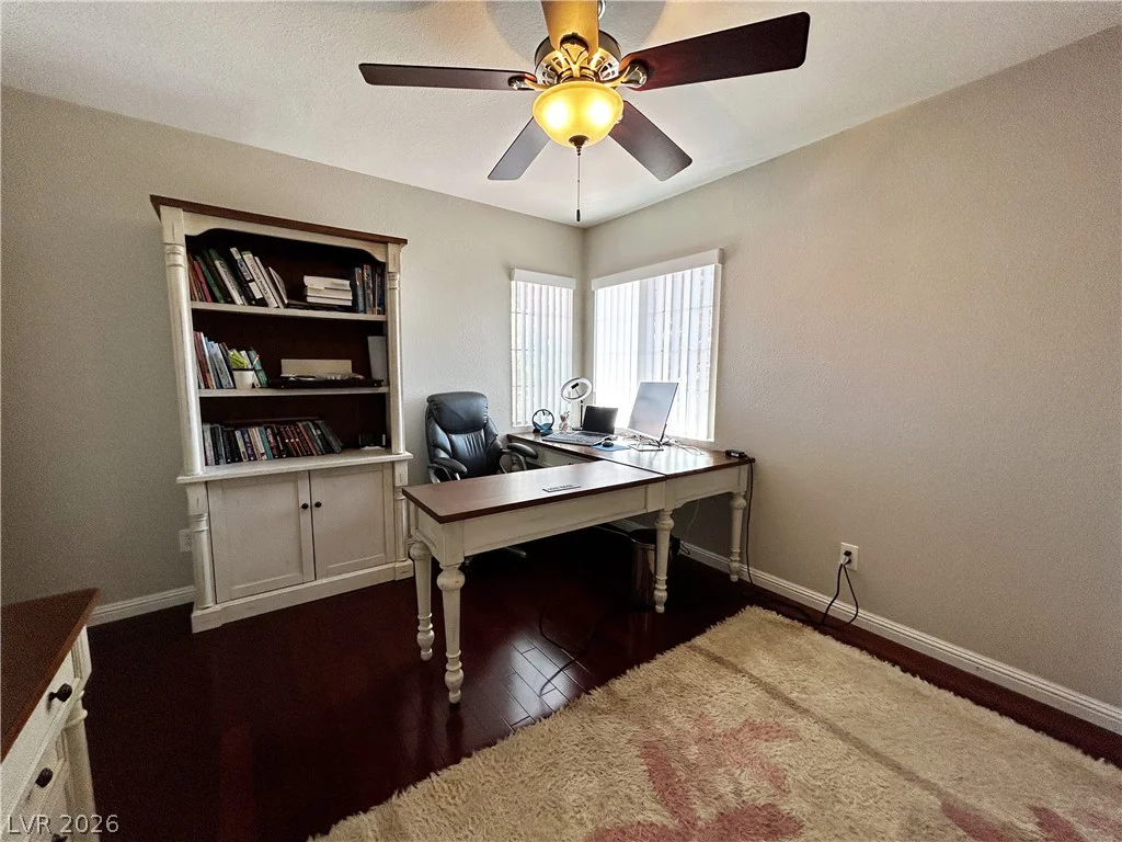 2013 Sedona Creek, Las Vegas, NV 89128