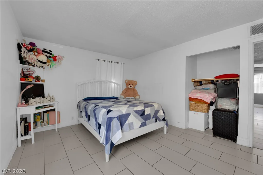 2512 Statz, North Las Vegas, NV 89030