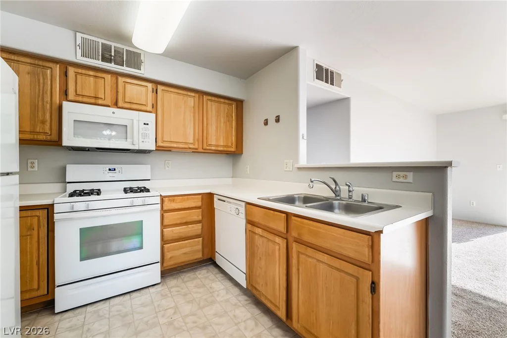 5710 Tropicana, Las Vegas, NV 89122