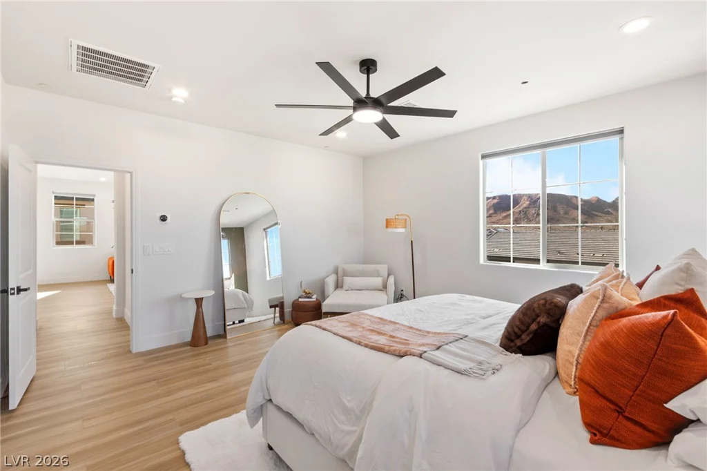 32 Santo Mio, Henderson, NV 89011