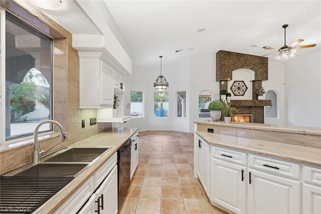 5715 Jensen, Las Vegas, NV 89149
