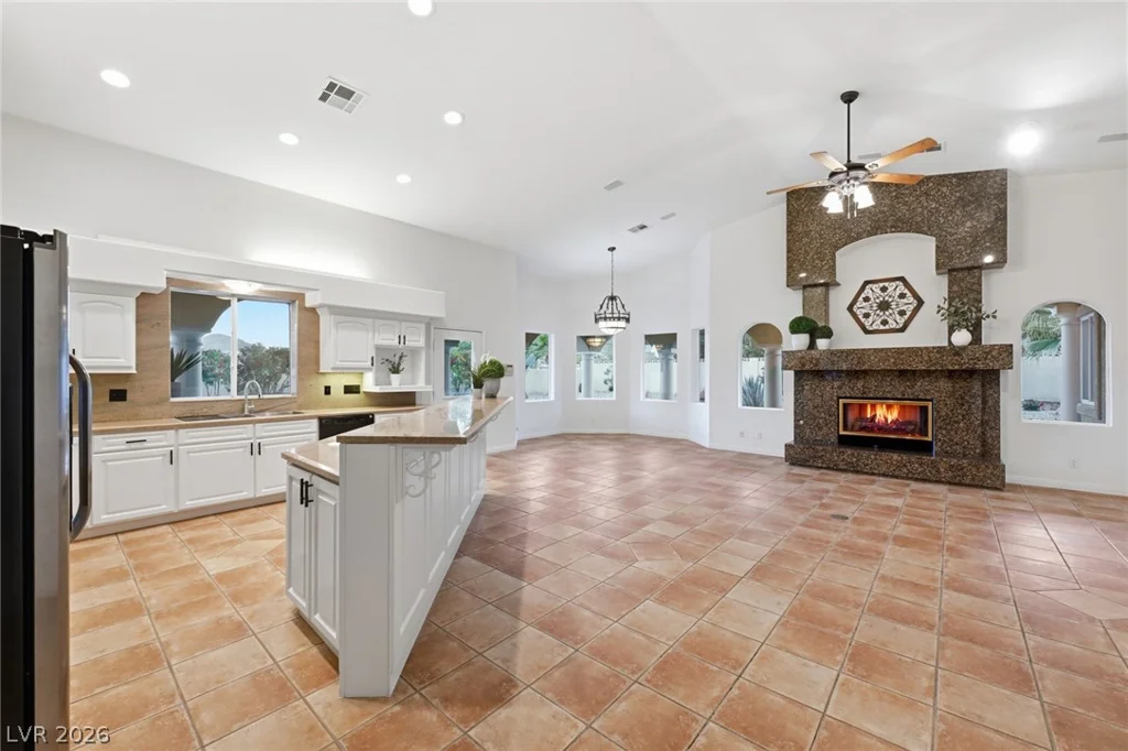5715 Jensen, Las Vegas, NV 89149