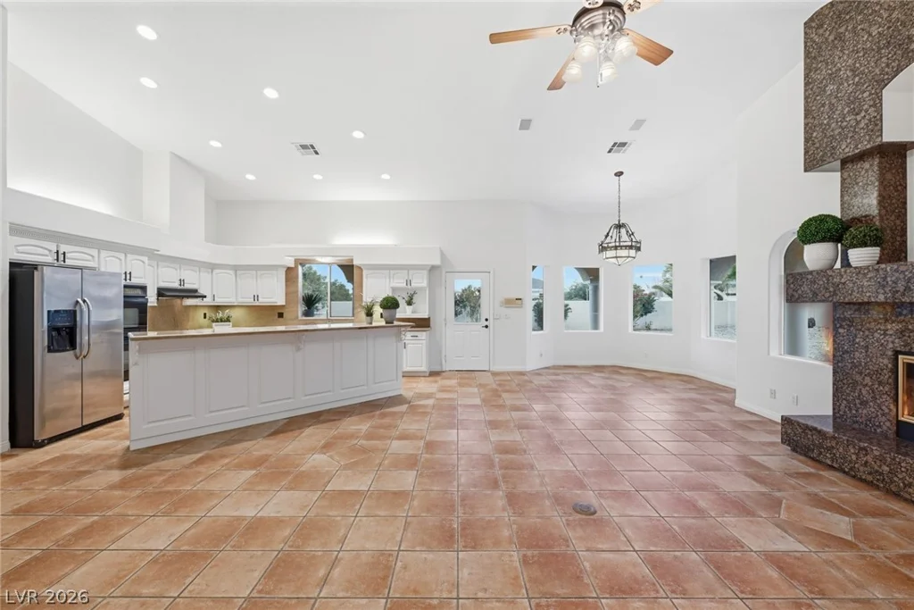 5715 Jensen, Las Vegas, NV 89149