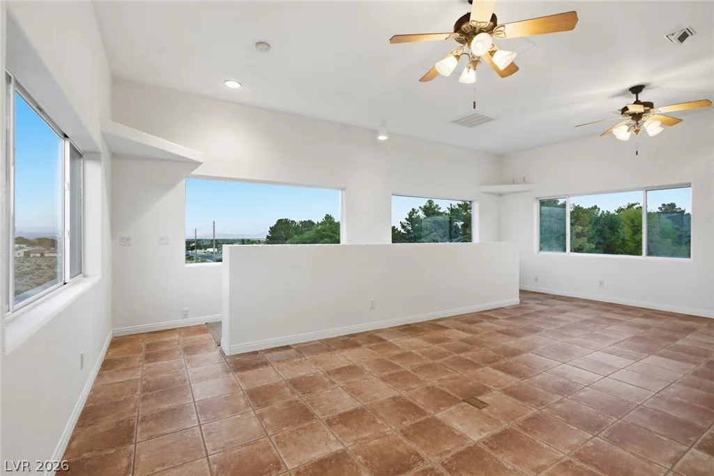 5715 Jensen, Las Vegas, NV 89149
