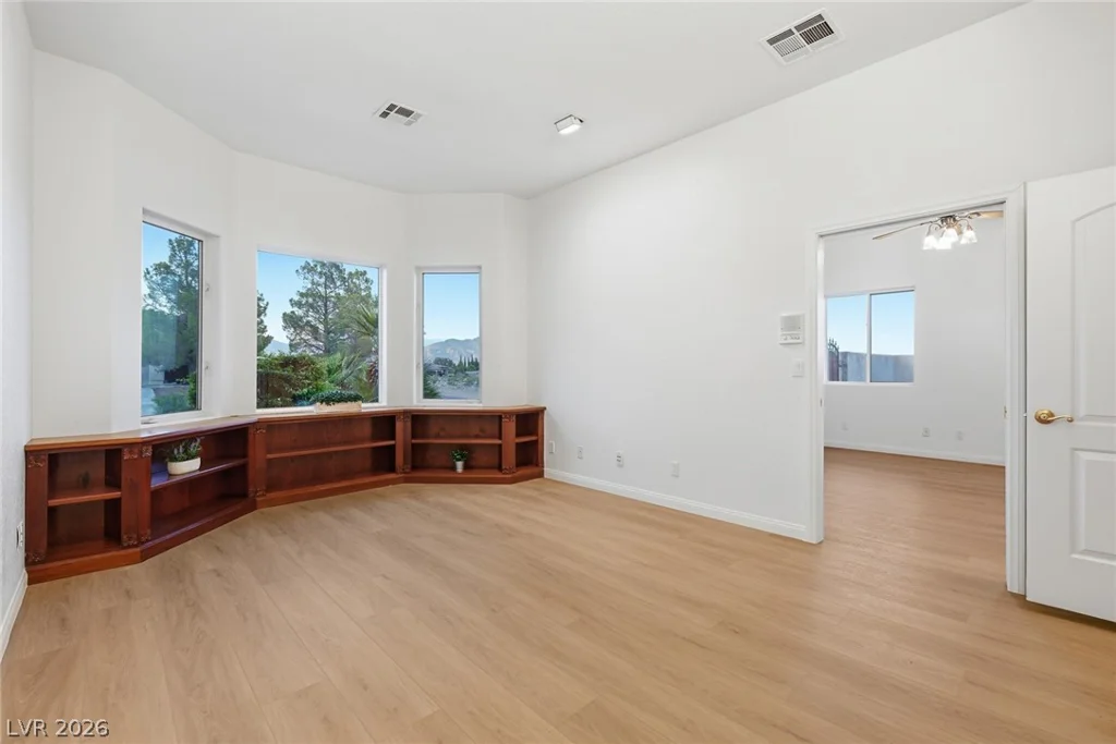 5715 Jensen, Las Vegas, NV 89149