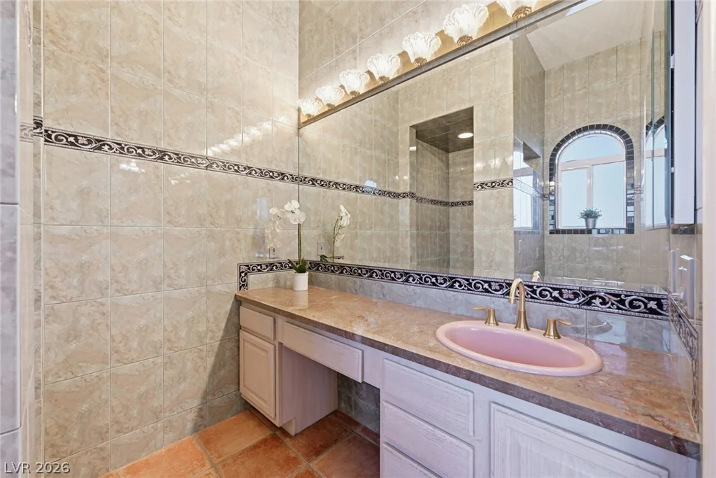 5715 Jensen, Las Vegas, NV 89149