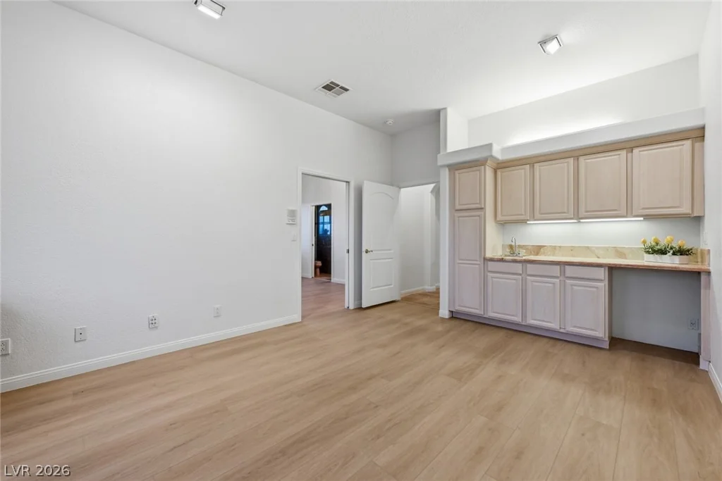 5715 Jensen, Las Vegas, NV 89149