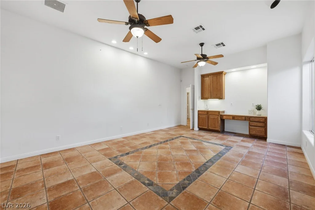 5715 Jensen, Las Vegas, NV 89149