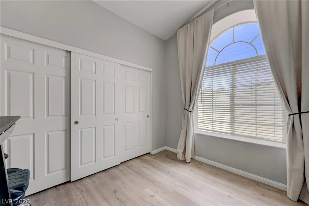 10279 Cherry Brook, Las Vegas, NV 89183