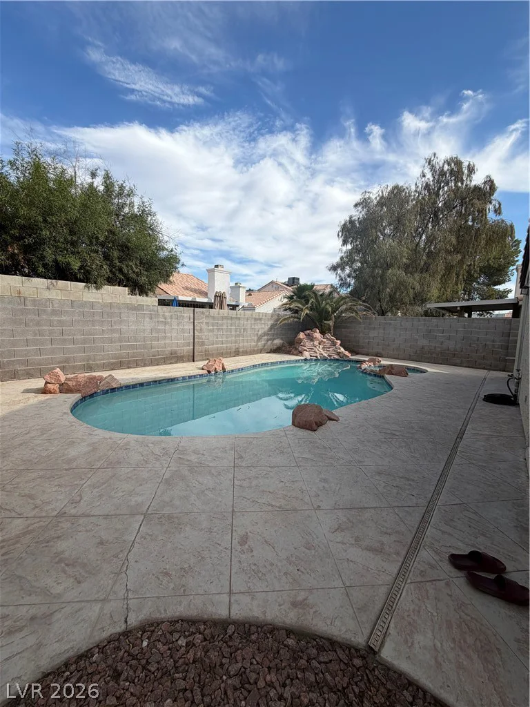 7050 Orange Grove, Las Vegas, NV 89119