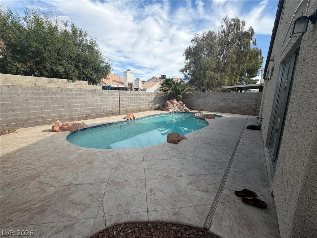 7050 Orange Grove, Las Vegas, NV 89119