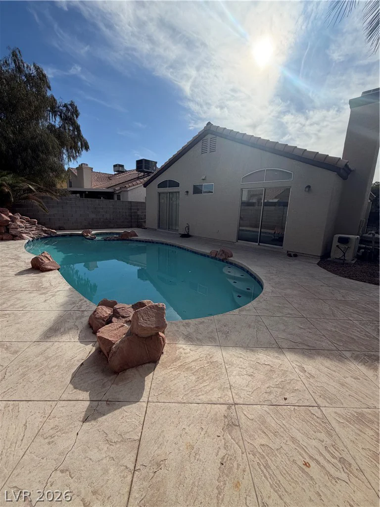 7050 Orange Grove, Las Vegas, NV 89119