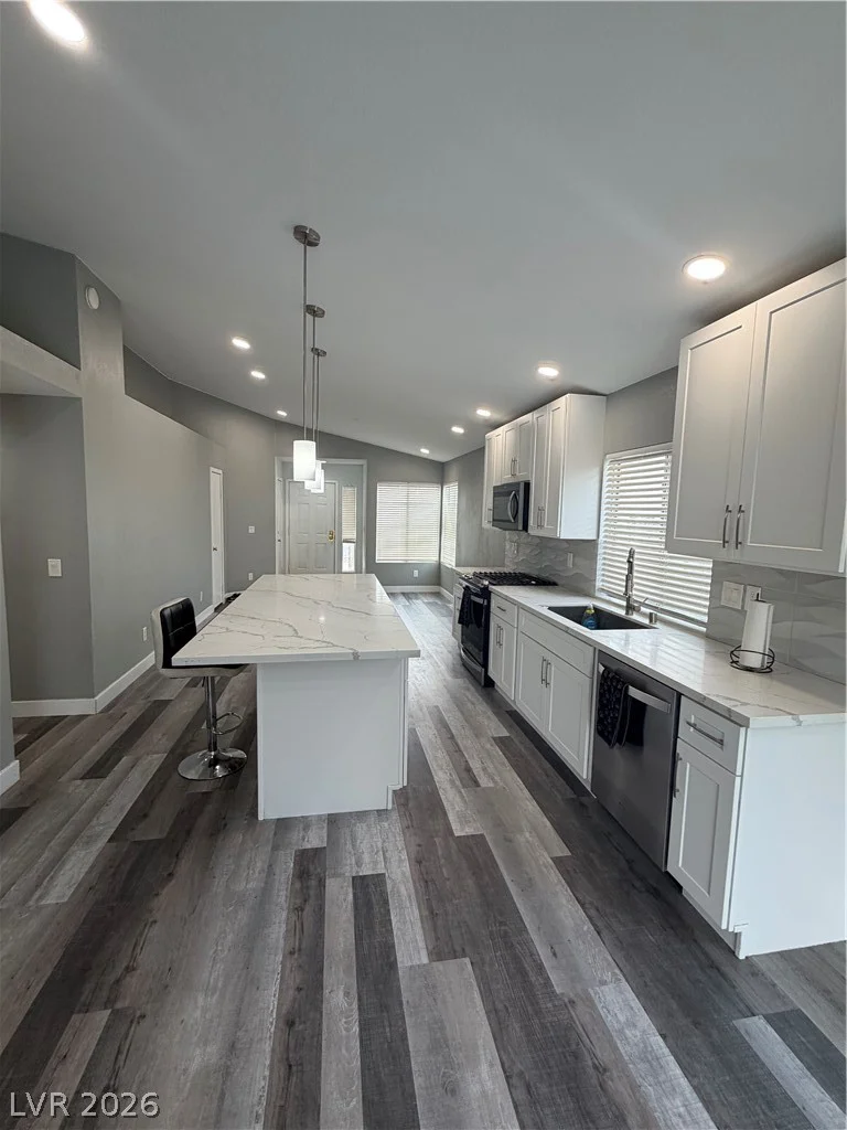 7050 Orange Grove, Las Vegas, NV 89119