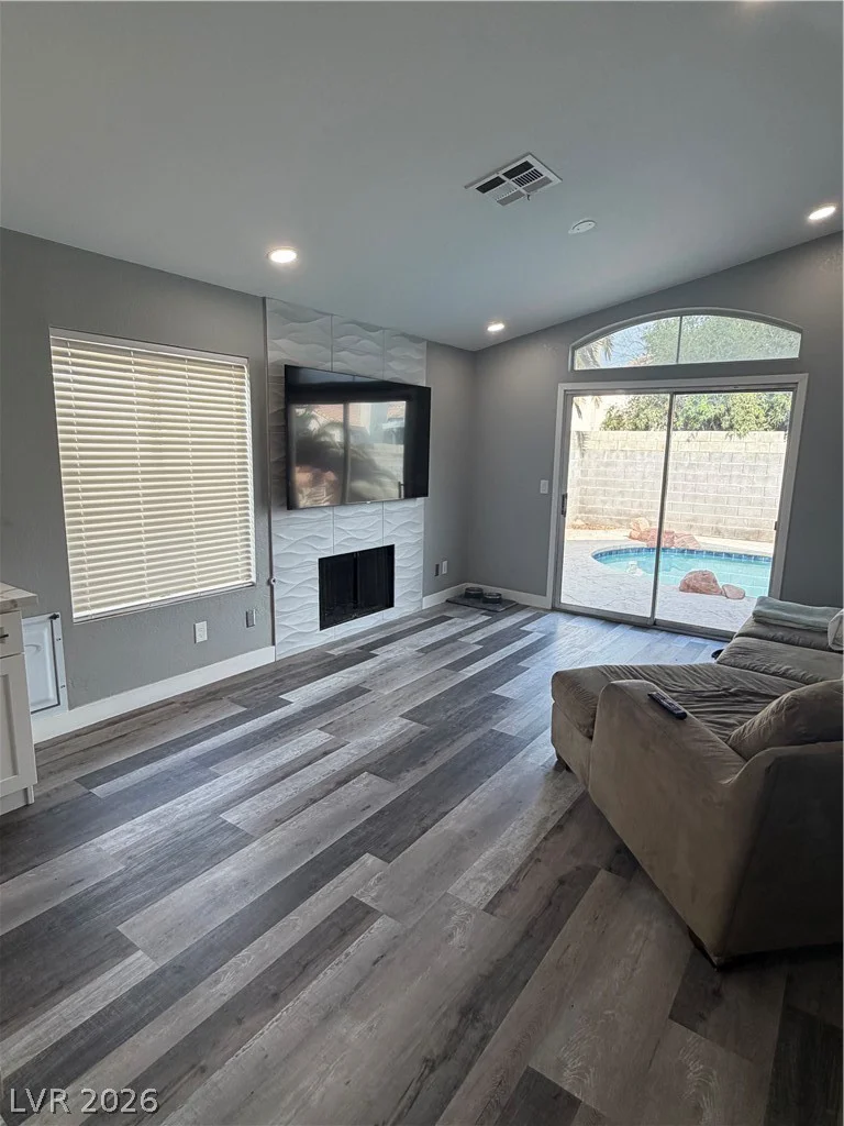 7050 Orange Grove, Las Vegas, NV 89119