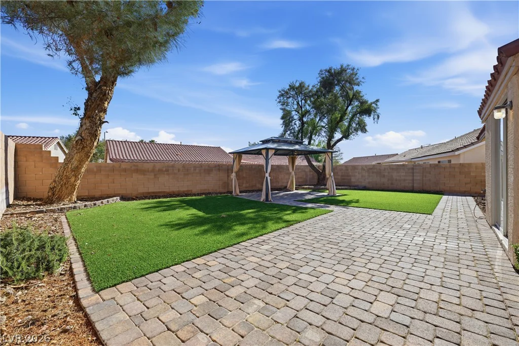 7920 Sierra Rim, Las Vegas, NV 89131