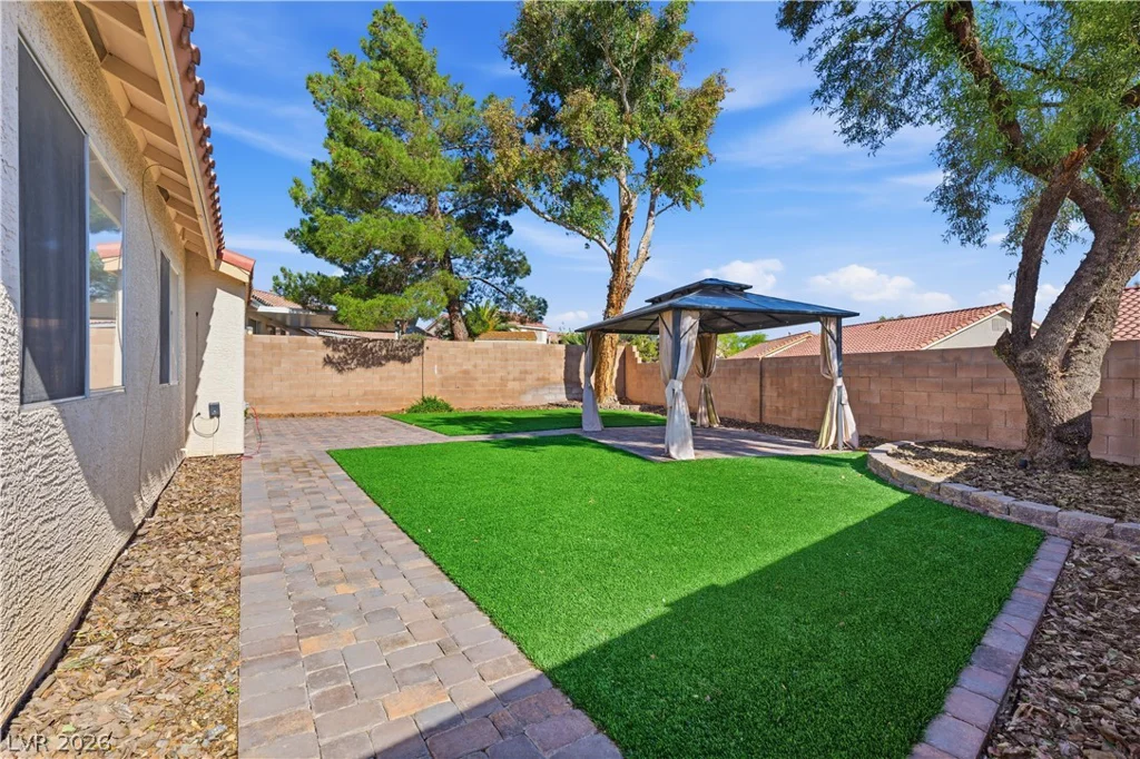 7920 Sierra Rim, Las Vegas, NV 89131