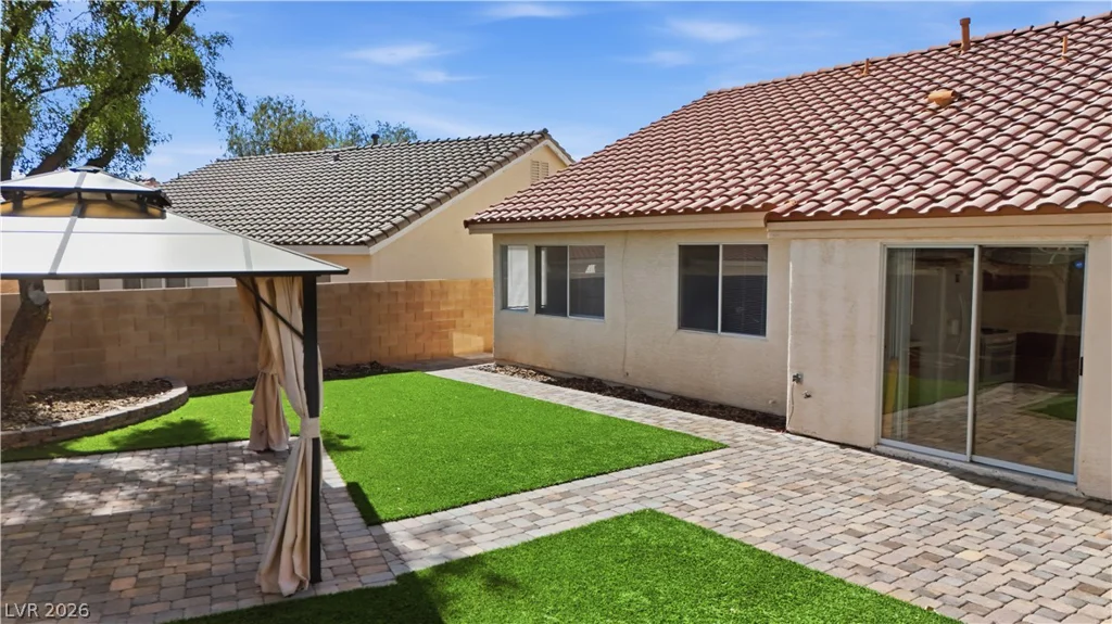 7920 Sierra Rim, Las Vegas, NV 89131