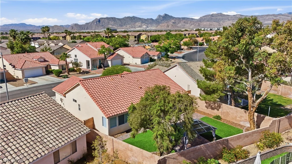 7920 Sierra Rim, Las Vegas, NV 89131