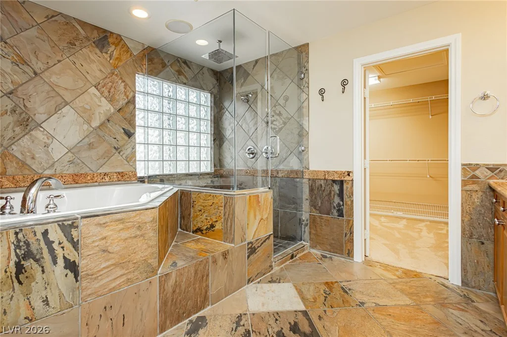 7427 Tomahawk Bend, Las Vegas, NV 89113
