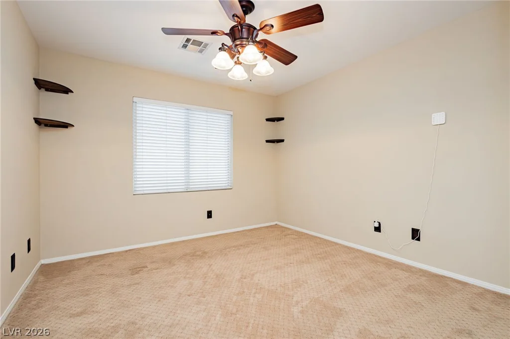7427 Tomahawk Bend, Las Vegas, NV 89113