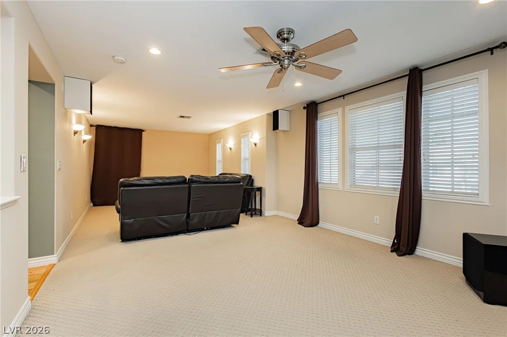 7427 Tomahawk Bend, Las Vegas, NV 89113