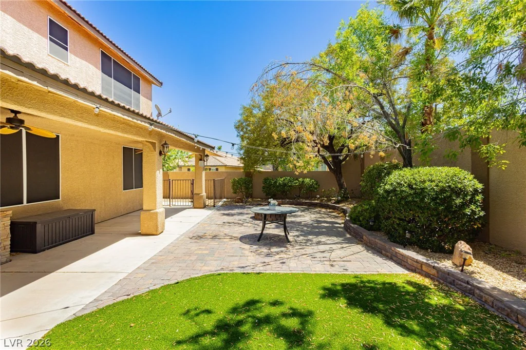 7427 Tomahawk Bend, Las Vegas, NV 89113