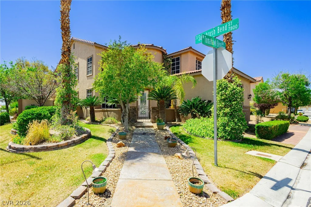 7427 Tomahawk Bend, Las Vegas, NV 89113