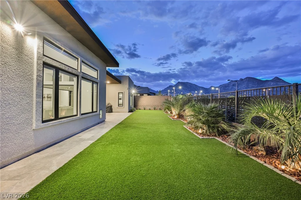 12182 Granite Canyon, Las Vegas, NV 89138