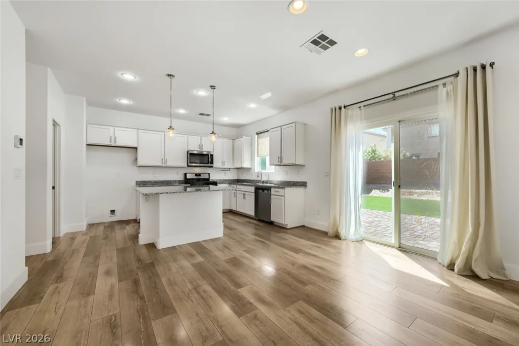 5849 Country Lake, North Las Vegas, NV 89081