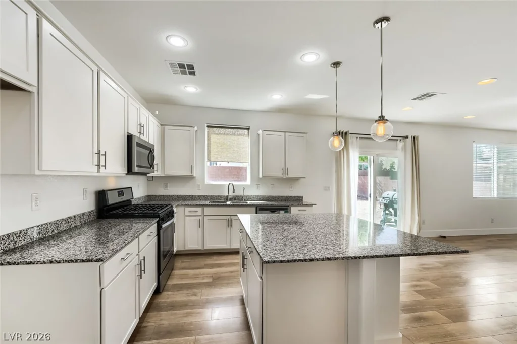 5849 Country Lake, North Las Vegas, NV 89081