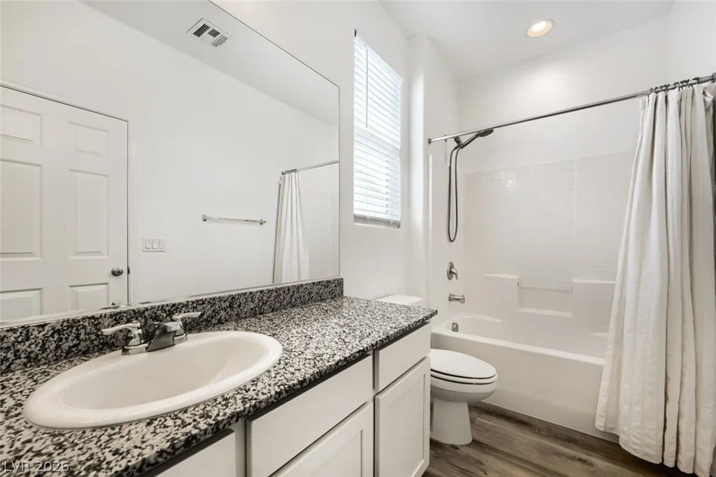 5849 Country Lake, North Las Vegas, NV 89081