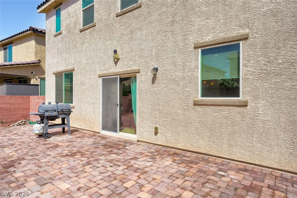 5849 Country Lake, North Las Vegas, NV 89081
