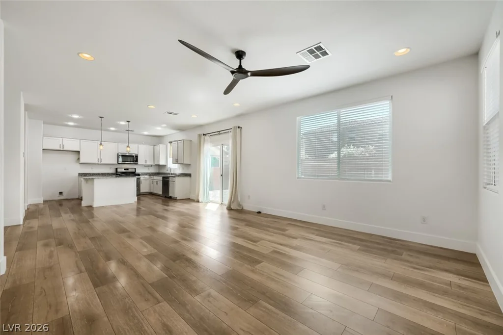 5849 Country Lake, North Las Vegas, NV 89081