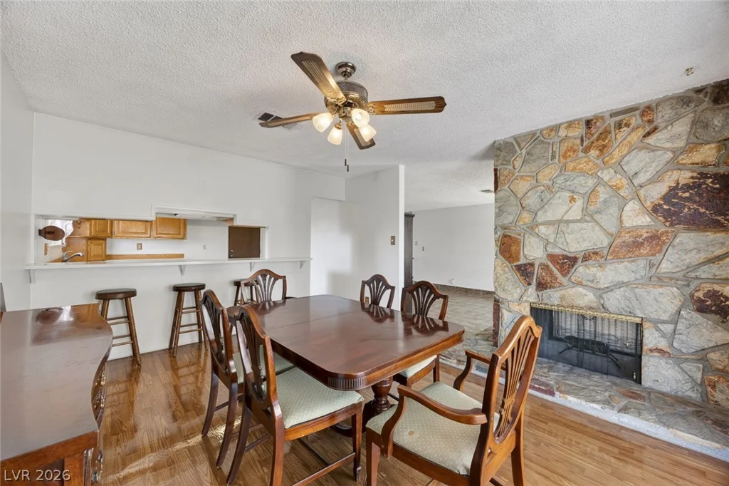 816 Peacock, Las Vegas, NV 89145