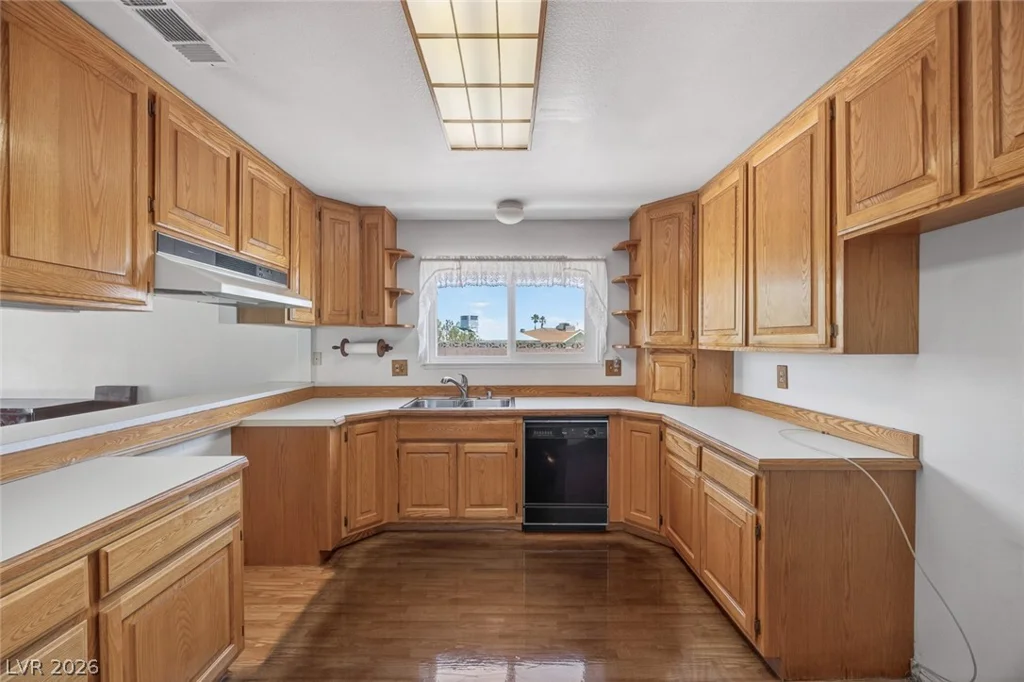816 Peacock, Las Vegas, NV 89145