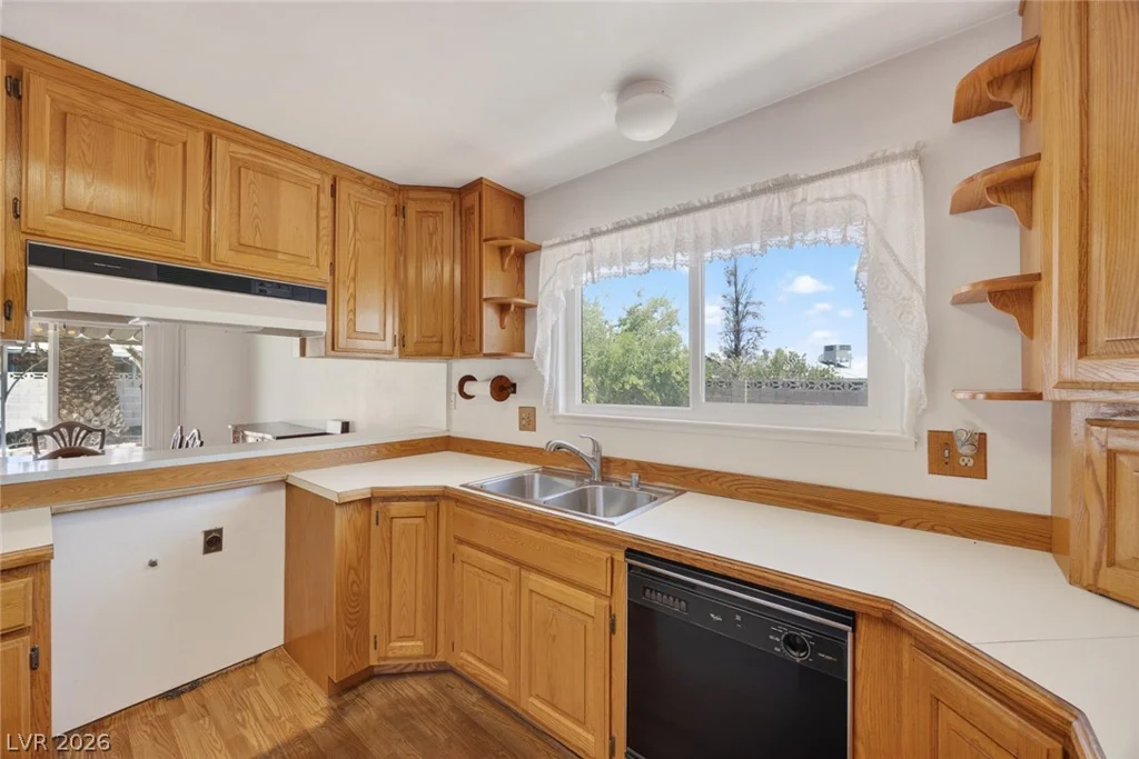 816 Peacock, Las Vegas, NV 89145