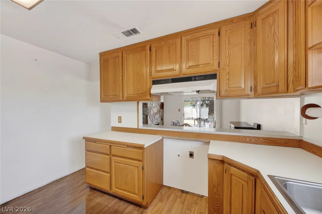 816 Peacock, Las Vegas, NV 89145