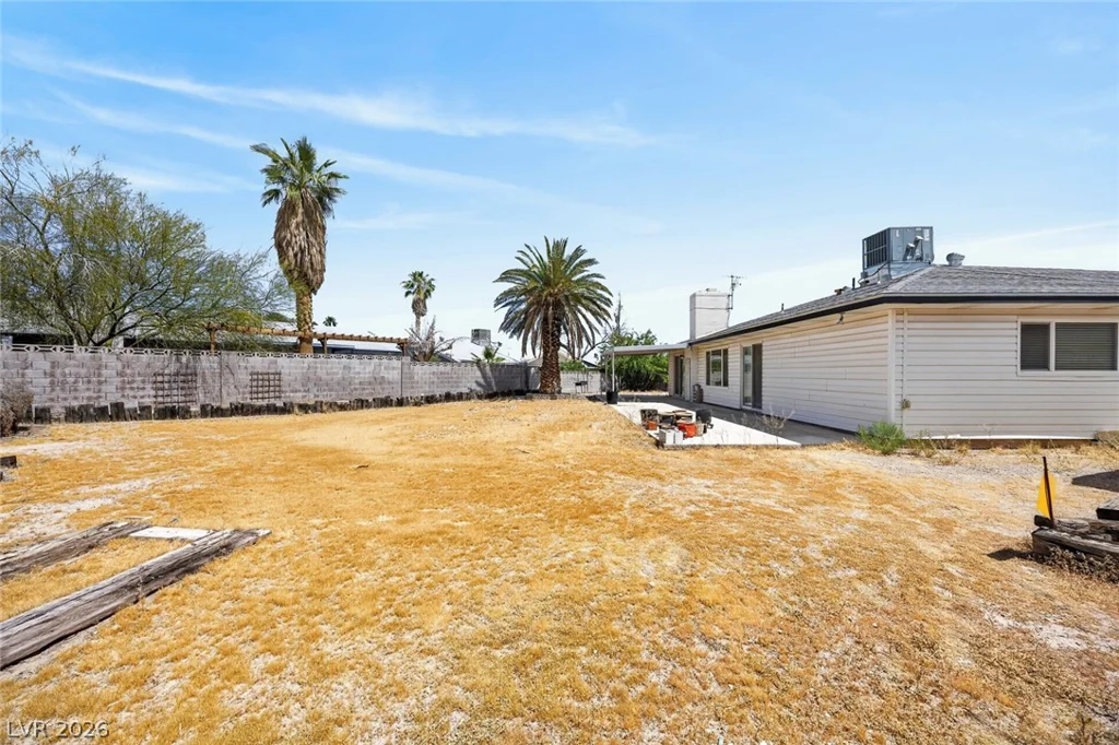 816 Peacock, Las Vegas, NV 89145