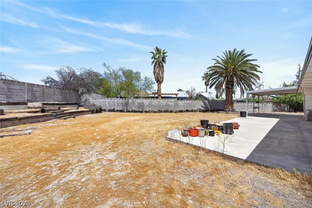816 Peacock, Las Vegas, NV 89145