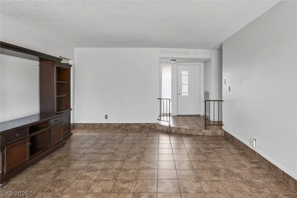 816 Peacock, Las Vegas, NV 89145