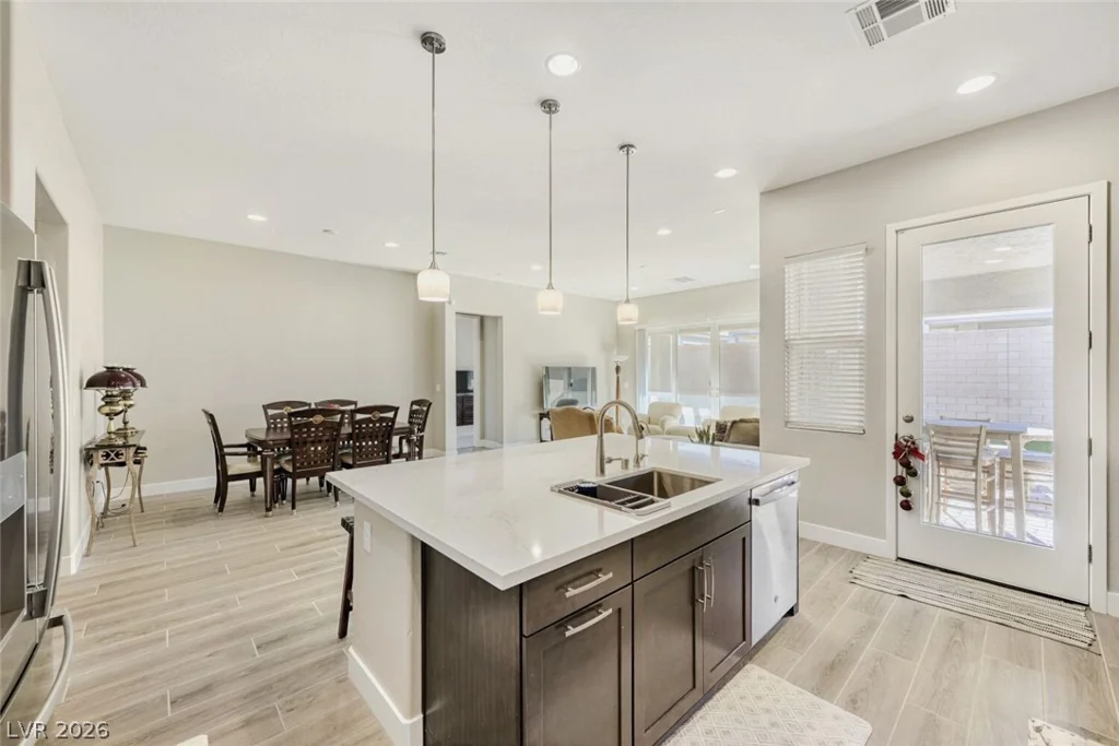 3877 Haleh, Las Vegas, NV 89141