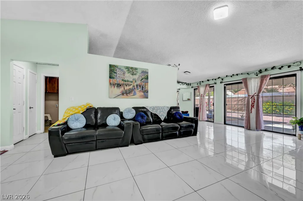 3222 Oquendo, Las Vegas, NV 89120