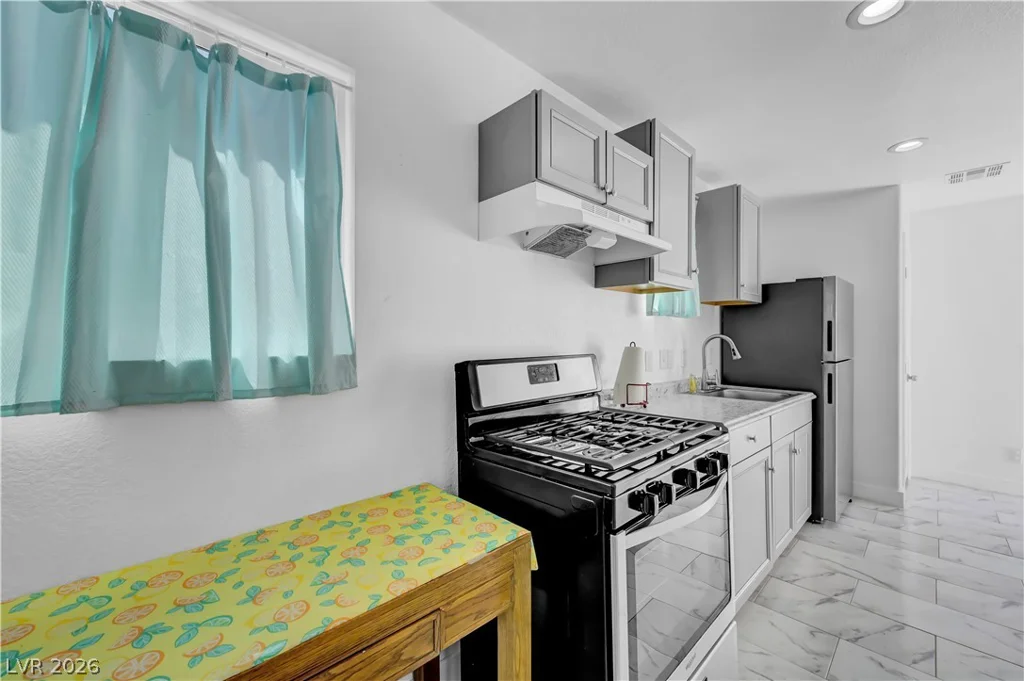 3222 Oquendo, Las Vegas, NV 89120
